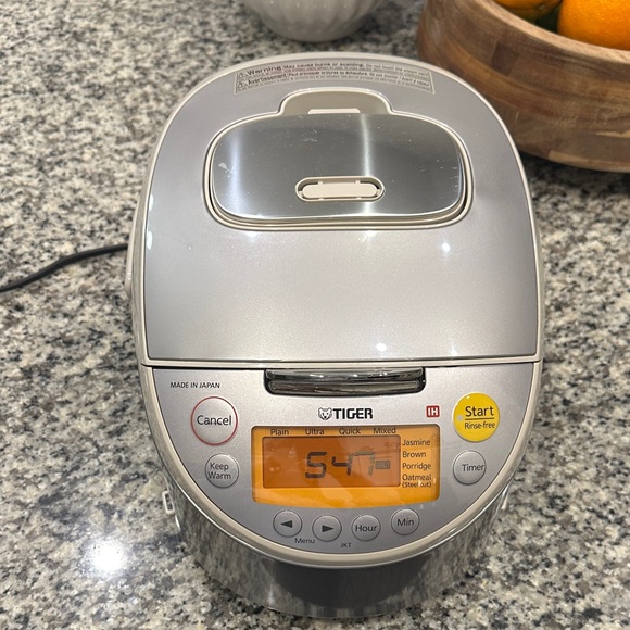 Tiger IH Rice Cooker - Champagne Beige - Picture 10 of 13